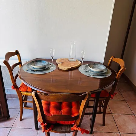 La Maison Aux Volets Verts *
