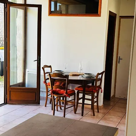 La Maison Aux Volets Verts *
